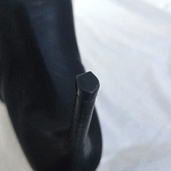 Enzo Angiolini Leather Booties NWOB ❤️ - Picture 11 of 16